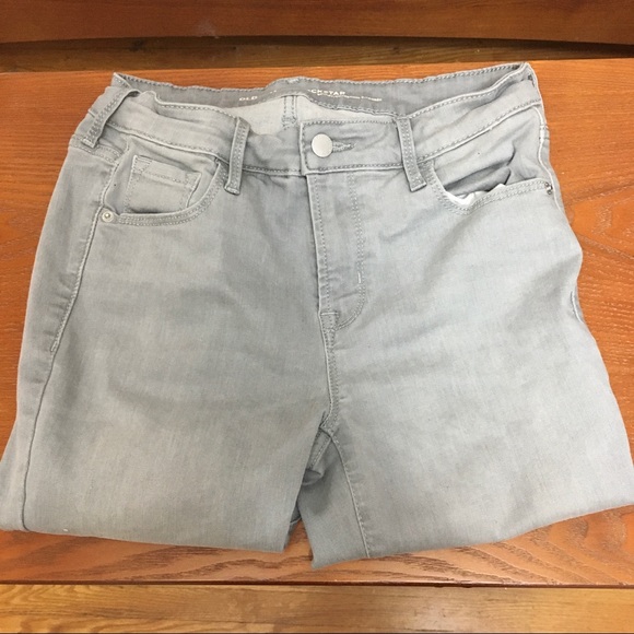 Old Navy Grey Rockstar Built-In Sculpt Jeans - Picture 2 of 6